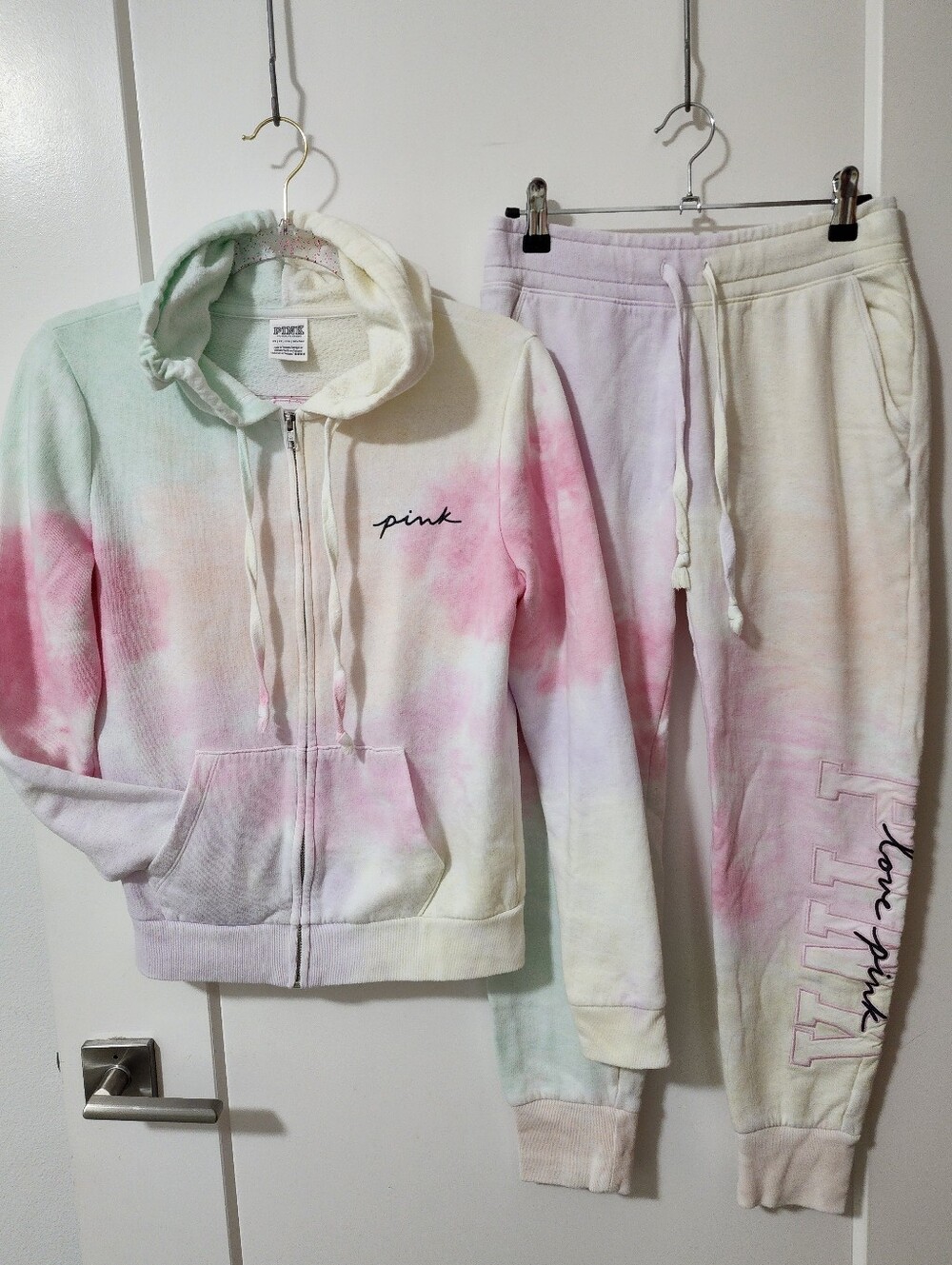 PINK Victoria's Secret SZ XS Light Purple/Lavender Pink and Yellow Hoodie Sweats